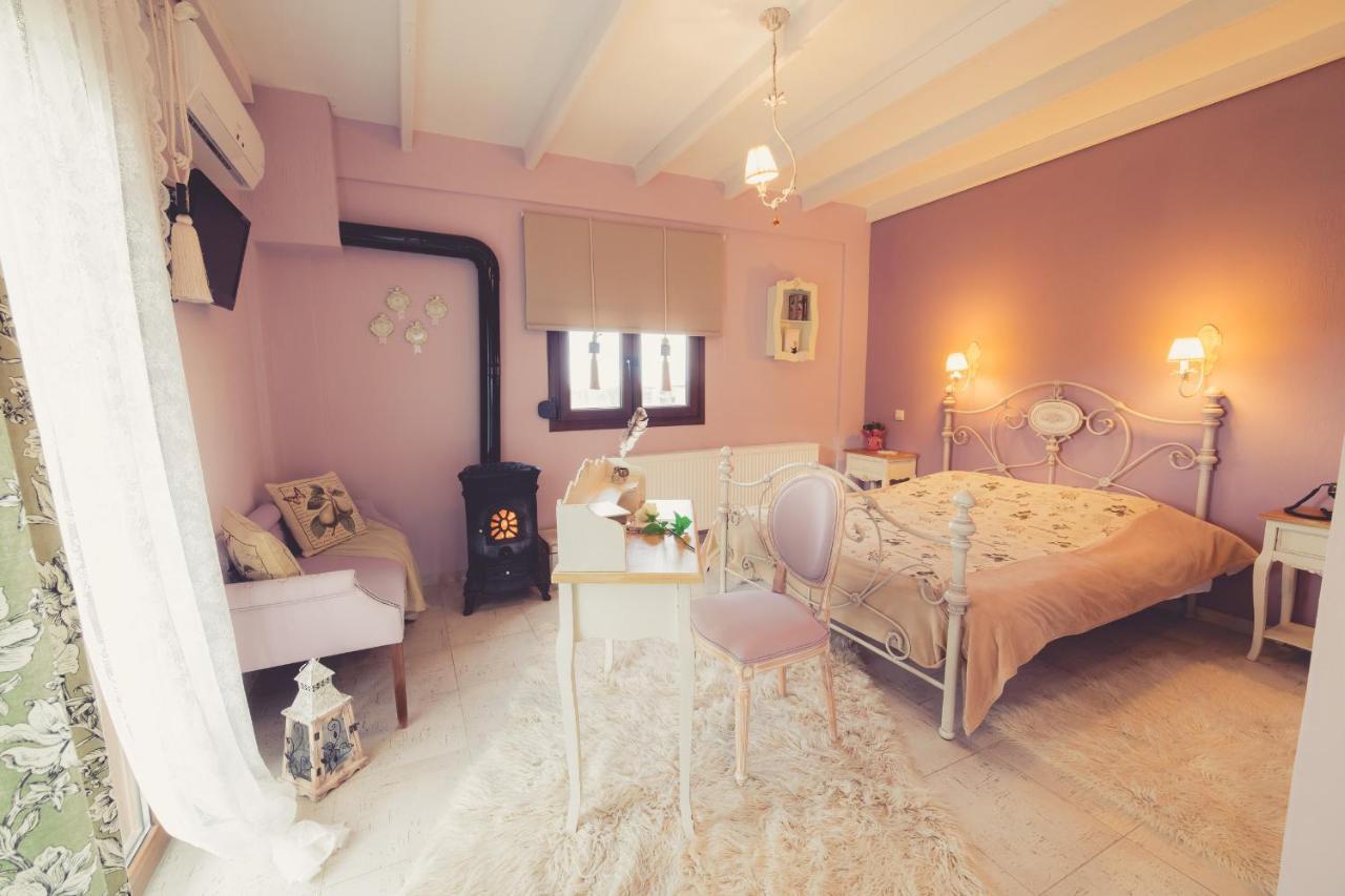 Paroraia Hotel Angistron ภายนอก รูปภาพ