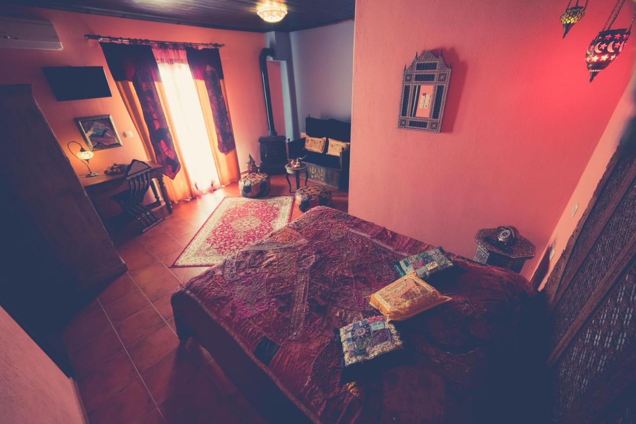 Paroraia Hotel Angistron ภายนอก รูปภาพ