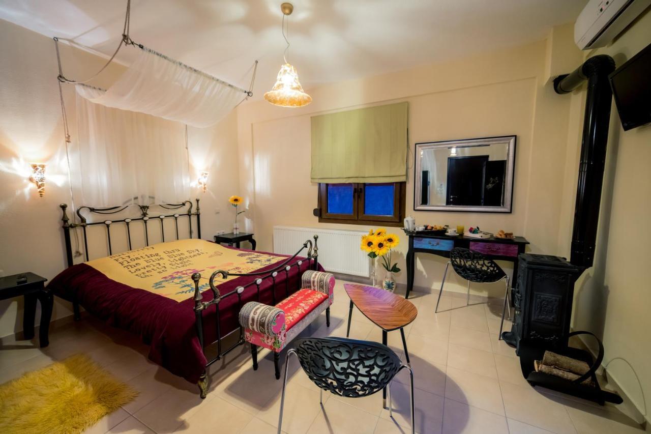 Paroraia Hotel Angistron ภายนอก รูปภาพ